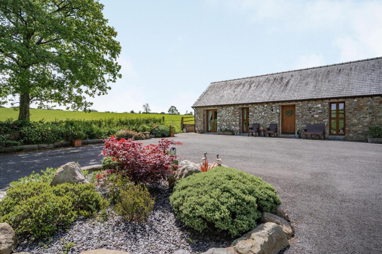 Villa Ysgubor Hir Llanedy Exterior foto